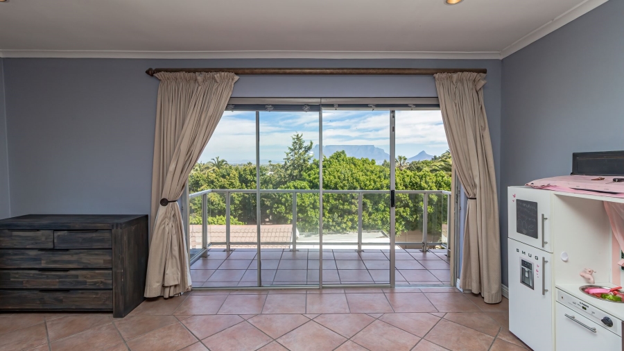 4 Bedroom Property for Sale in Flamingo Vlei Western Cape